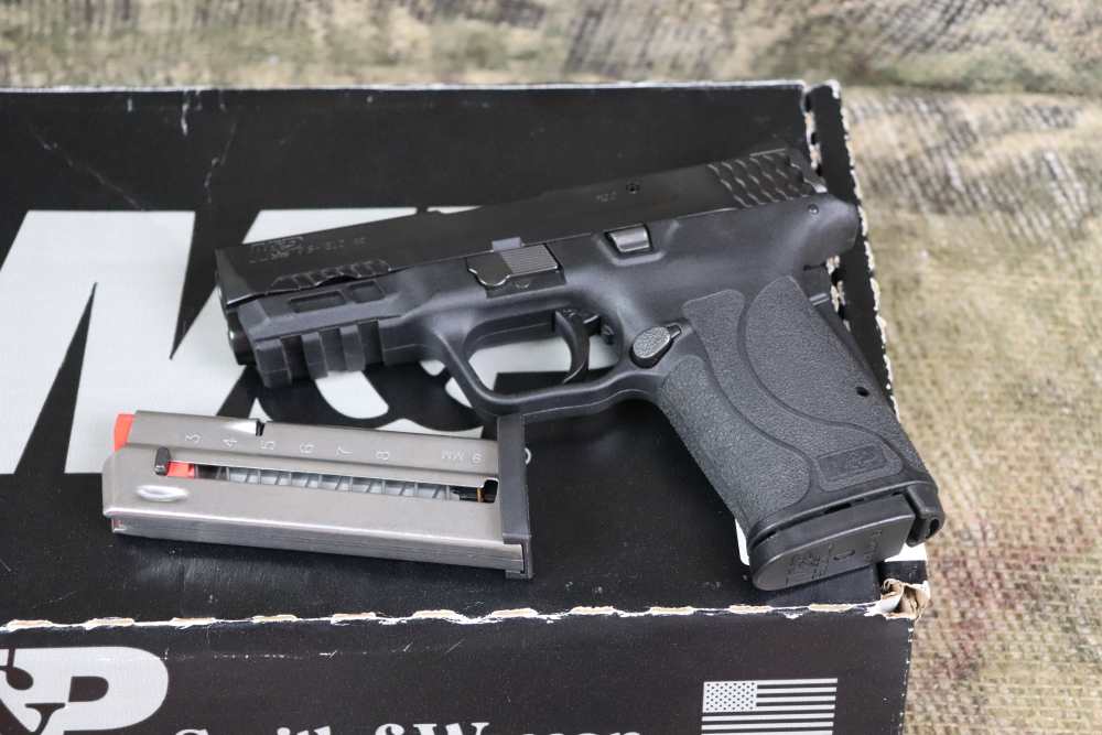 Smith & Wesson M&P 9mm Shield EZ semi auto LNIB penny start-img-0