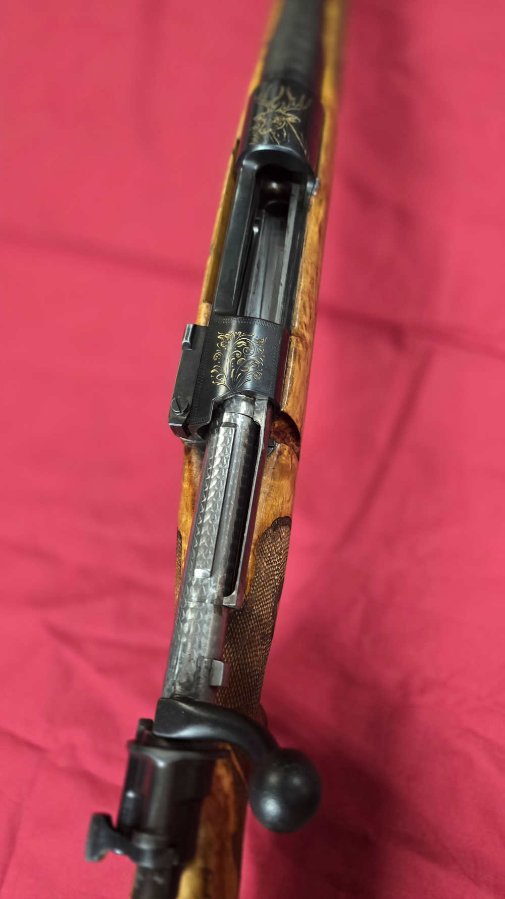 WEATHERBY CROWN CUSTOM RIFLE W/ SUPER FANCY STOCK 300 MAGNUM-img-2