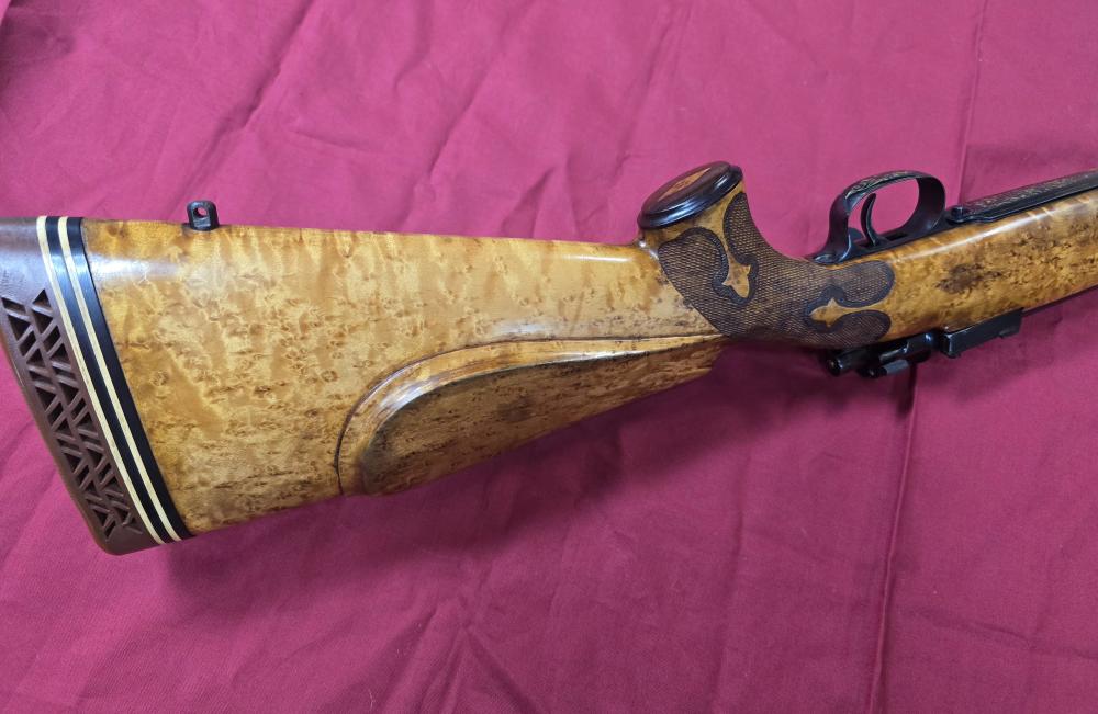 WEATHERBY CROWN CUSTOM RIFLE W/ SUPER FANCY STOCK 300 MAGNUM-img-8
