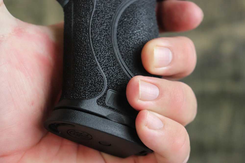 Smith & Wesson 10mm M&P semi auto 4.25" ANIB penny start -img-23