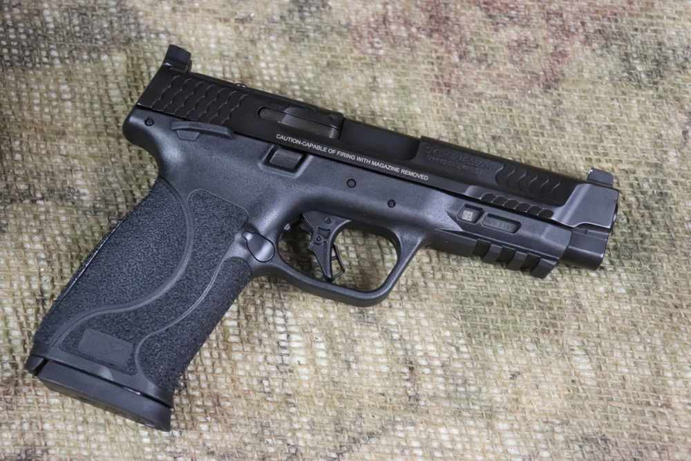 Smith & Wesson 10mm M&P semi auto 4.25" ANIB penny start -img-26