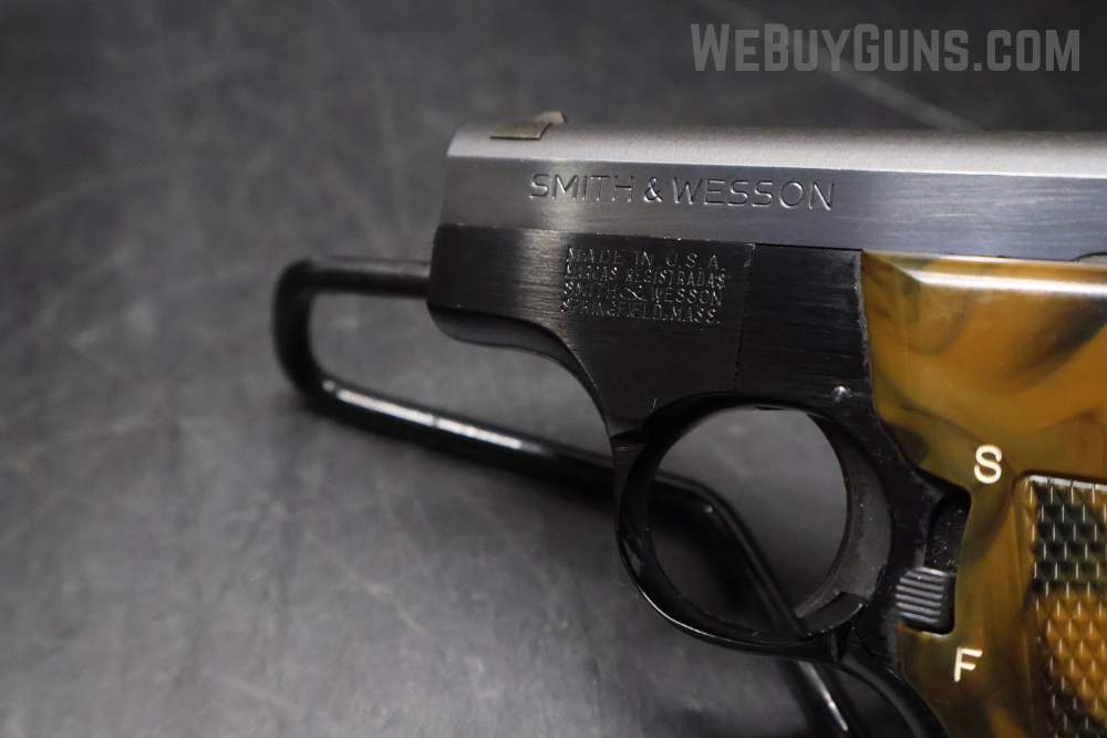 Smith and Wesson 61-3 Escort Semi-Automatic Pistol .22 Long Rifle-img-7
