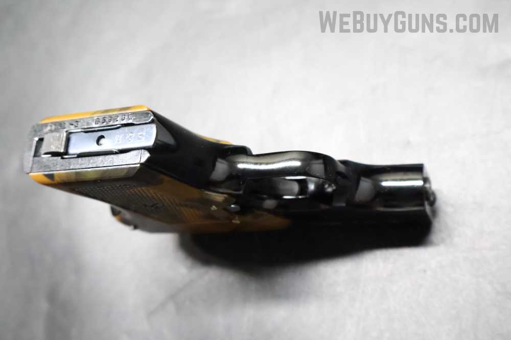 Smith and Wesson 61-3 Escort Semi-Automatic Pistol .22 Long Rifle-img-12