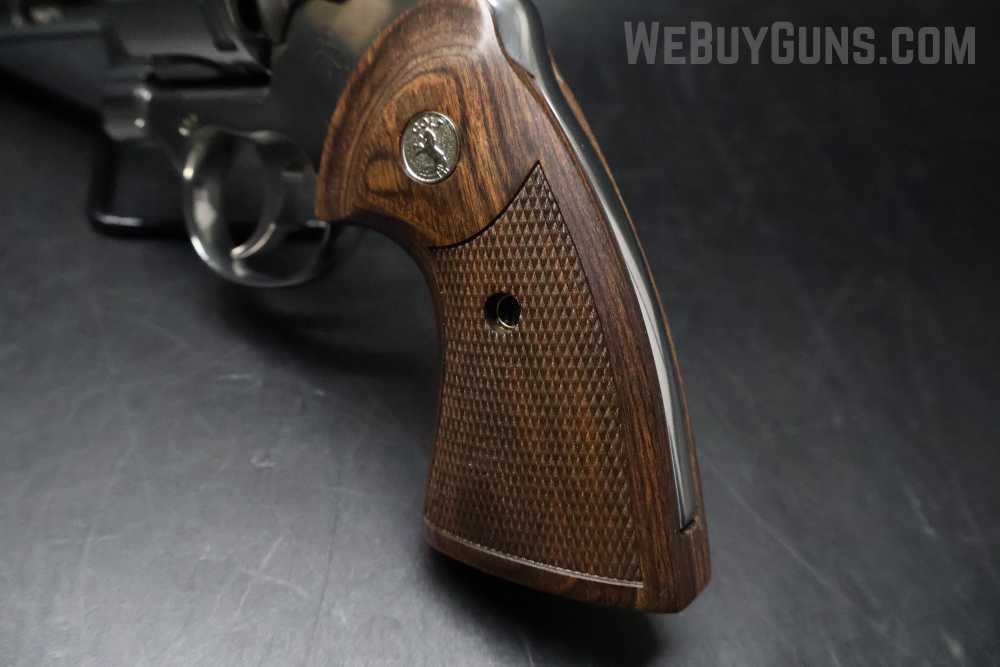 Colt Python Revolver .357 Magnum-img-9