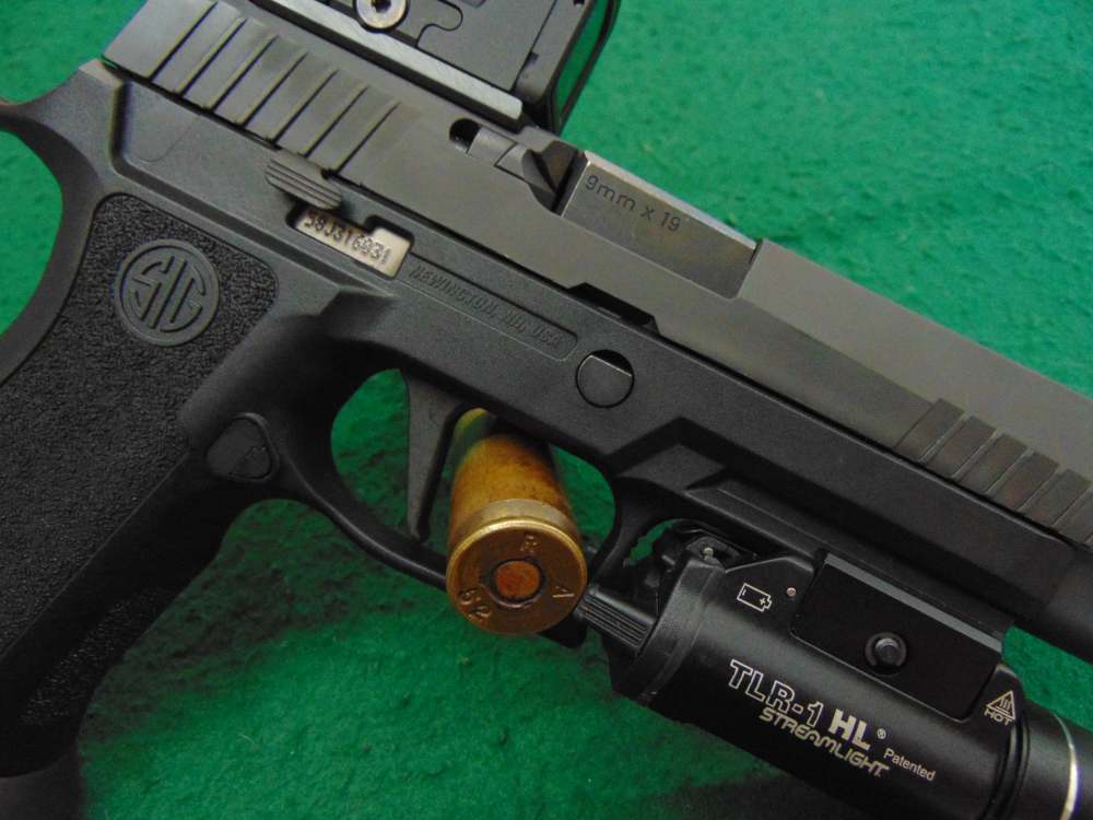 Sig Sauer, P320 XF, 9mm, 21+1 Cap, Streamlight + Aimpoint Acro Optic -img-10