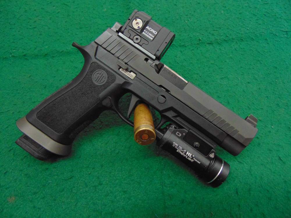 Sig Sauer, P320 XF, 9mm, 21+1 Cap, Streamlight + Aimpoint Acro Optic -img-1