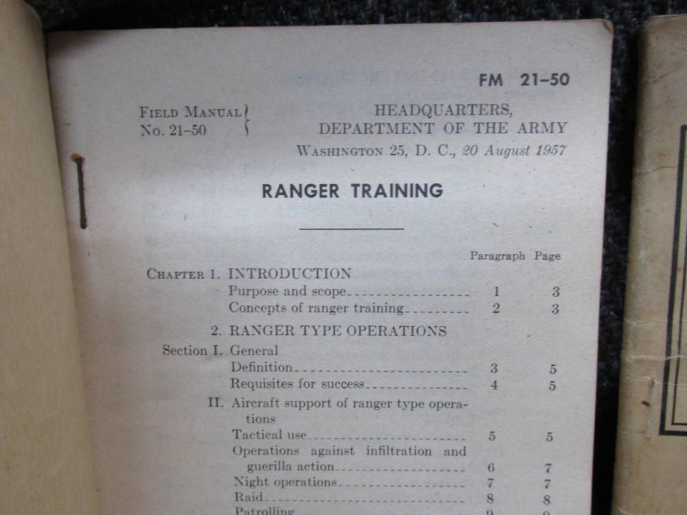 NEAT LOT OF WWII-VIETNAM WAR ERA MANUALS, PATCHES, CIGARETTES-PLAYING CARDS-img-28