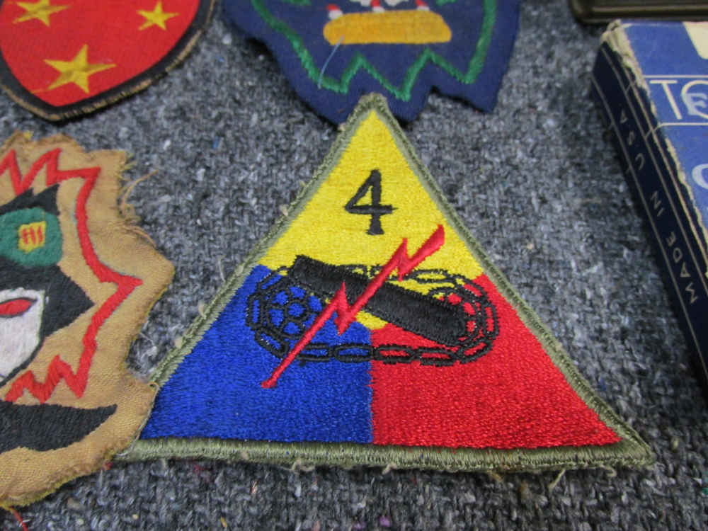 NEAT LOT OF WWII-VIETNAM WAR ERA MANUALS, PATCHES, CIGARETTES-PLAYING CARDS-img-18