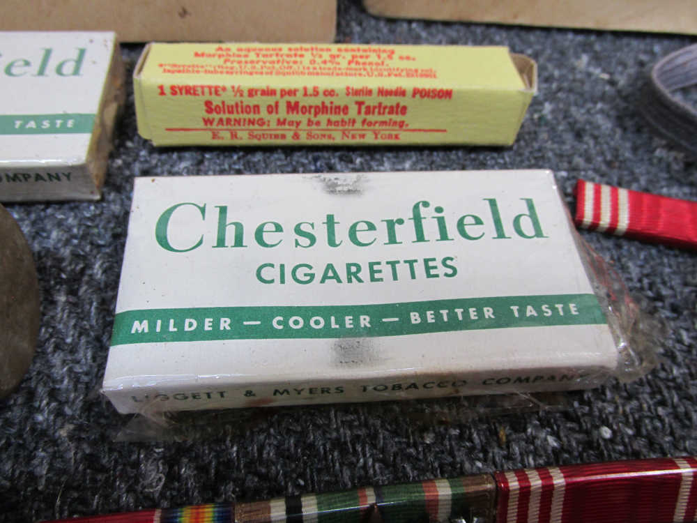 NEAT LOT OF WWII-VIETNAM WAR ERA MANUALS, PATCHES, CIGARETTES-PLAYING CARDS-img-12