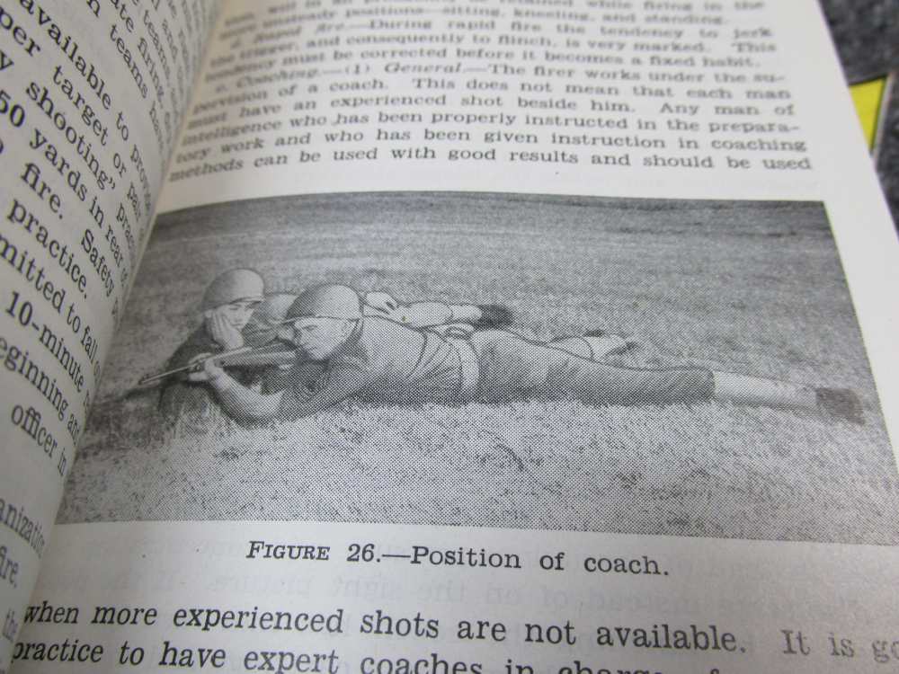NEAT LOT OF WWII-VIETNAM WAR ERA MANUALS, PATCHES, CIGARETTES-PLAYING CARDS-img-40