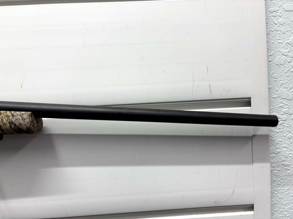 Weatherby - Vanguard .223 bolt action - very good condition!-img-4