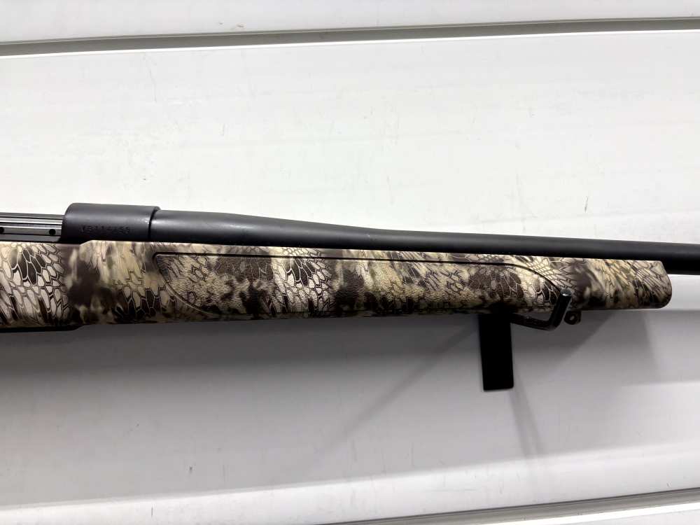 Weatherby - Vanguard .223 bolt action - very good condition!-img-3