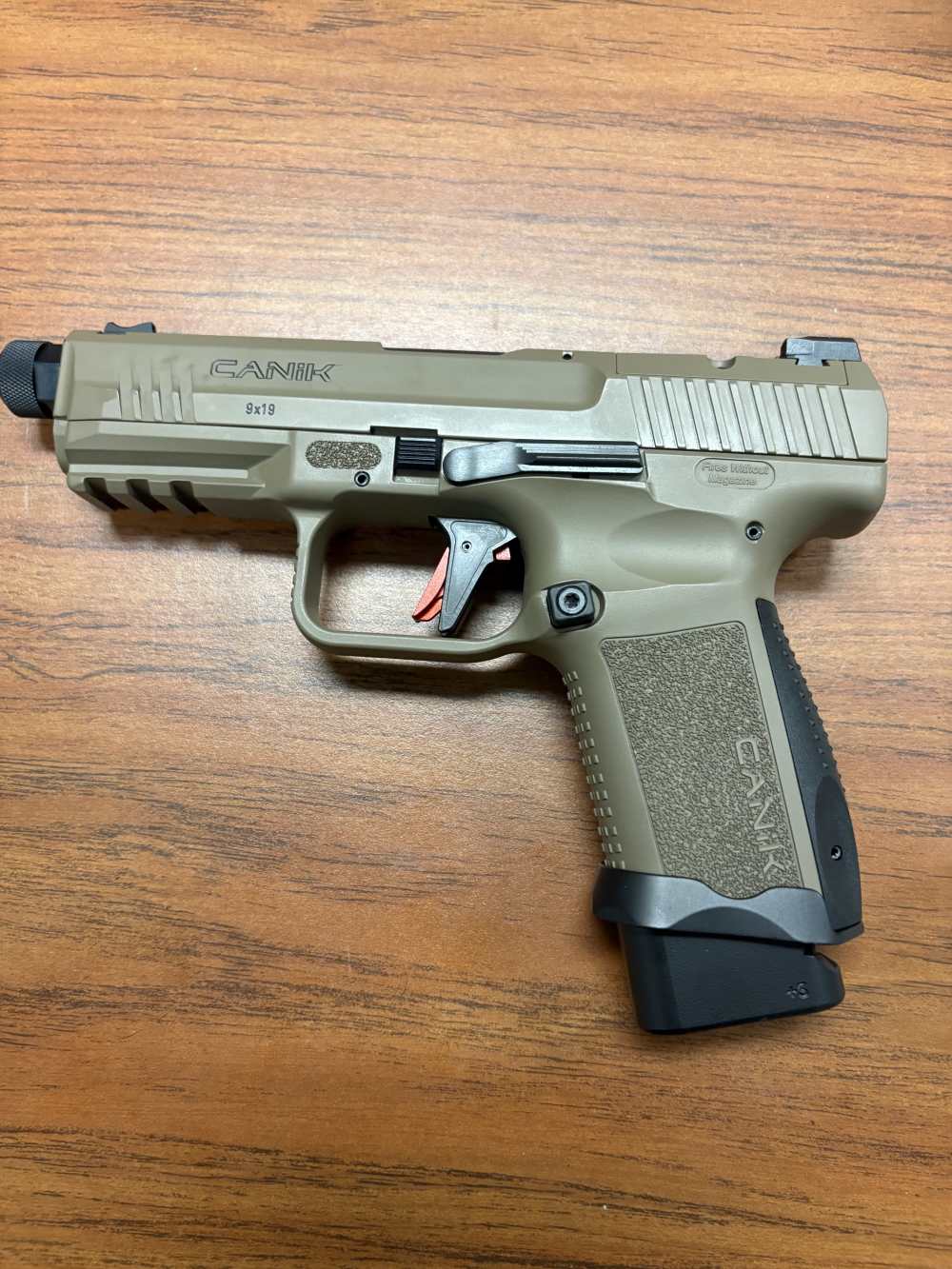 Canik TP9 Elite Combat FDE 9mm – SAI Threaded Barrel – Case, 2 Mags-img-1