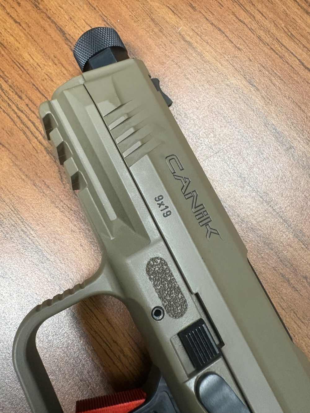 Canik TP9 Elite Combat FDE 9mm – SAI Threaded Barrel – Case, 2 Mags-img-3