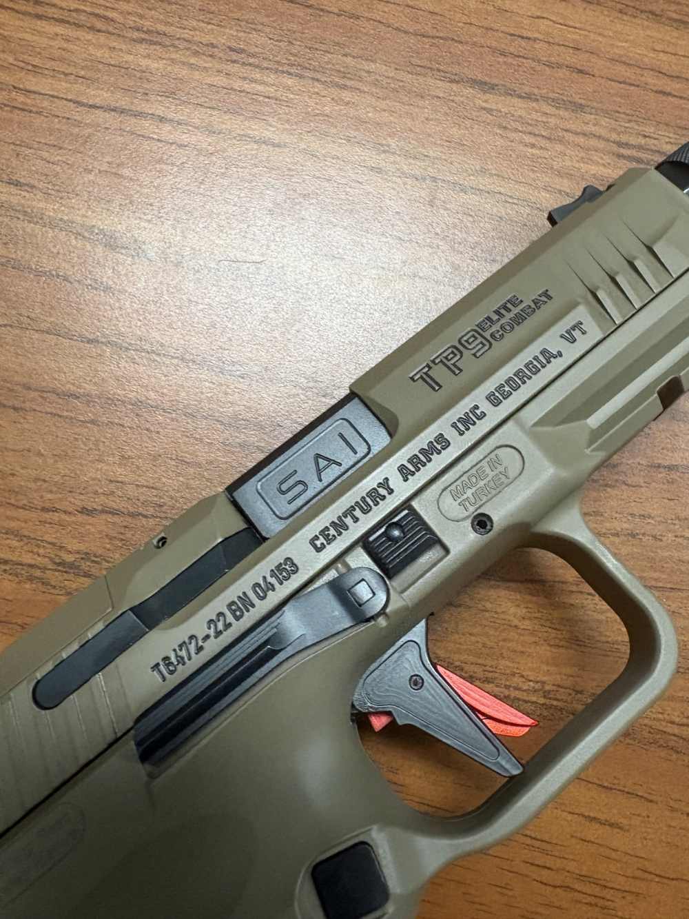 Canik TP9 Elite Combat FDE 9mm – SAI Threaded Barrel – Case, 2 Mags-img-2