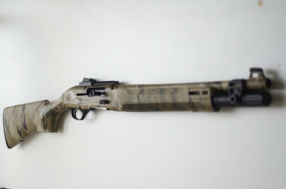 NEW Beretta A300 Ultima Patrol 12 guage 19" 7 round CAMO-img-1