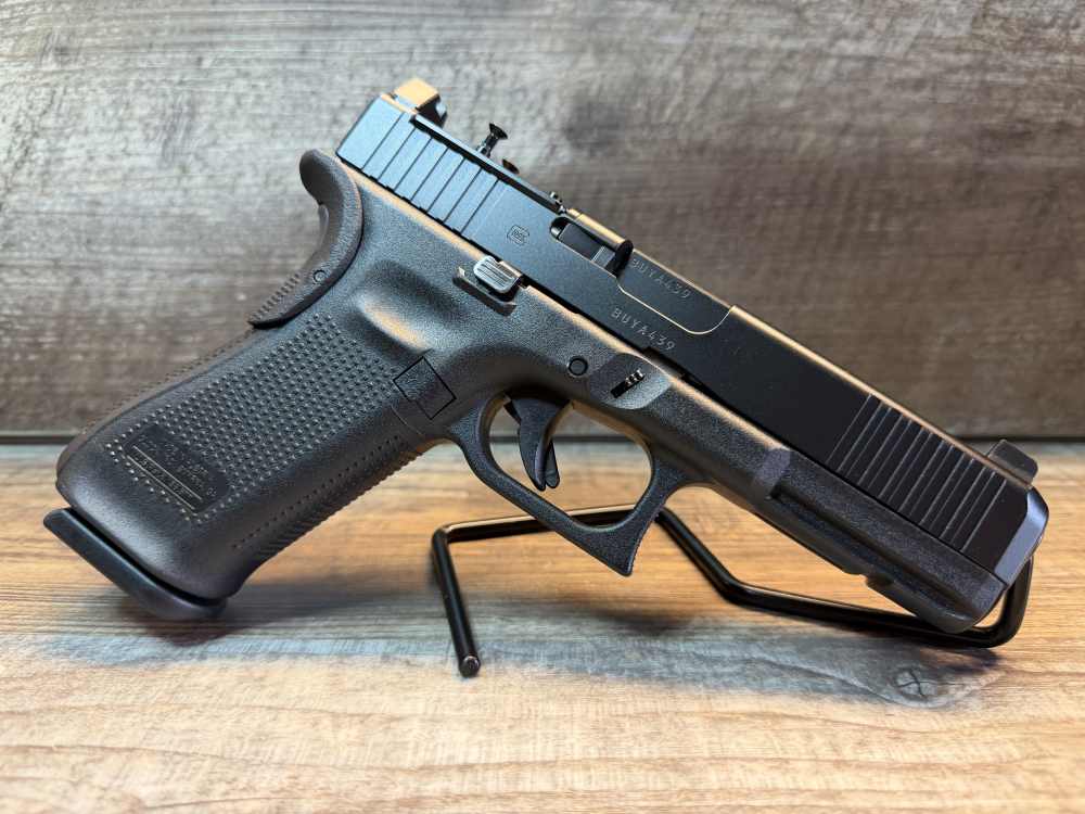 Glock 17 GEN5 MOS LE Trade-in, DPP Titanium optic plate + AmeriGlo sights-img-2