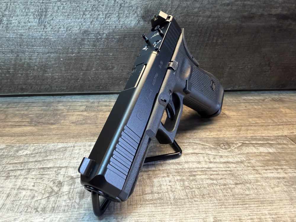 Glock 17 GEN5 MOS LE Trade-in, DPP Titanium optic plate + AmeriGlo sights-img-4