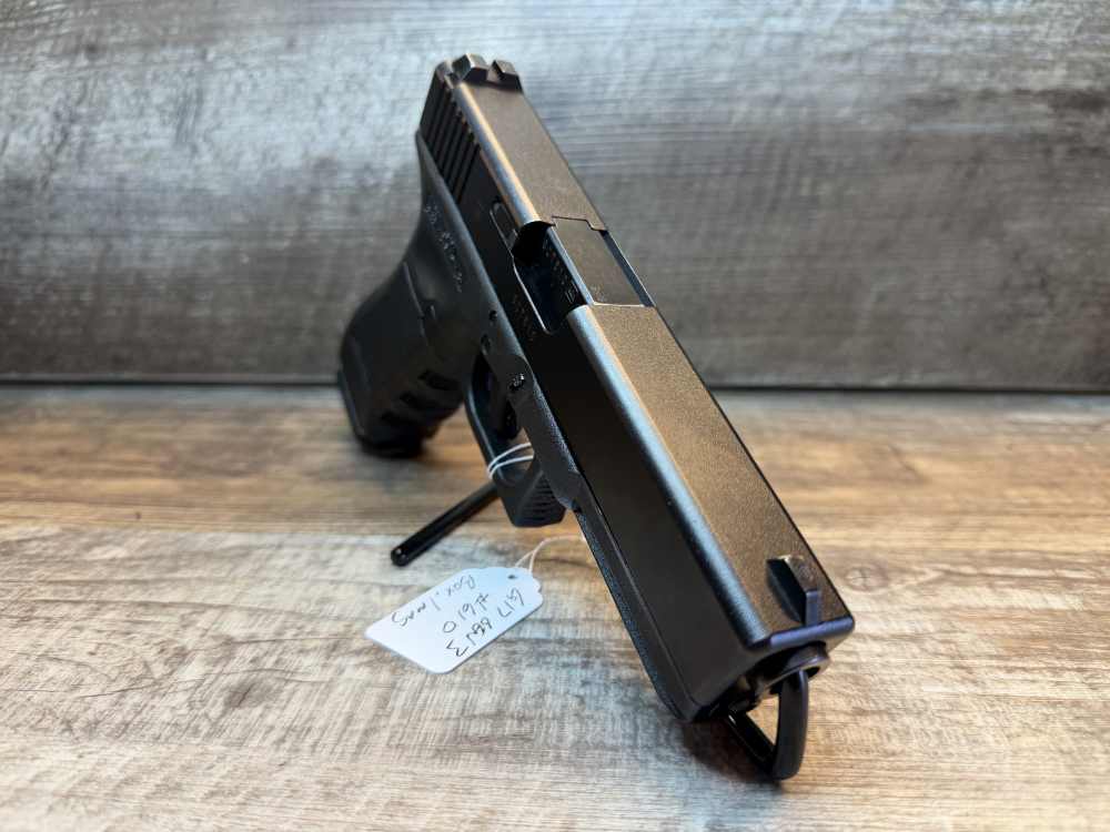 Glock 17 GEN3 LE trade-in w/ Tenifer finish + OEM night sights #610-img-4