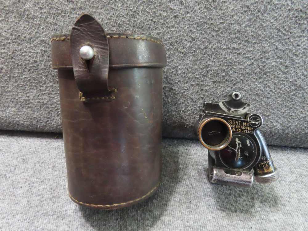 WWII-VIETNAM M4 SIGHT FOR 60mm MORTAR WITH WORKING KNOBS/CASE-img-0