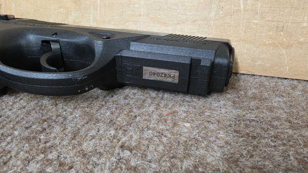 Beretta PX4 Storm 45 acp Semi Auto Pistol Black Hard Case Two Mags-img-14