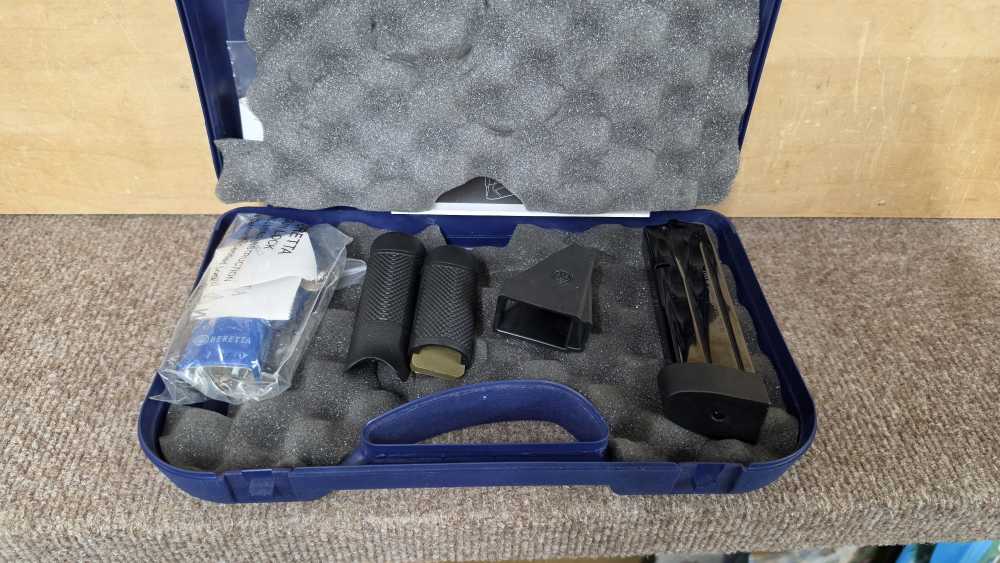 Beretta PX4 Storm 45 acp Semi Auto Pistol Black Hard Case Two Mags-img-20