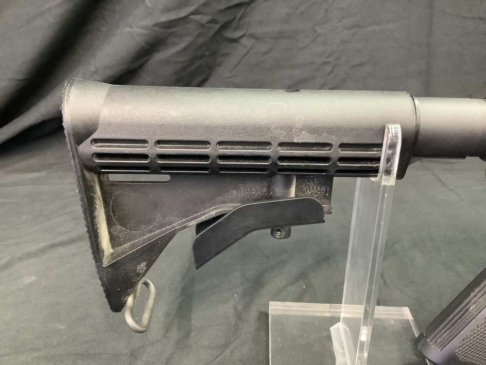 Colt M4 Carbine 5.56mm no mag-img-1