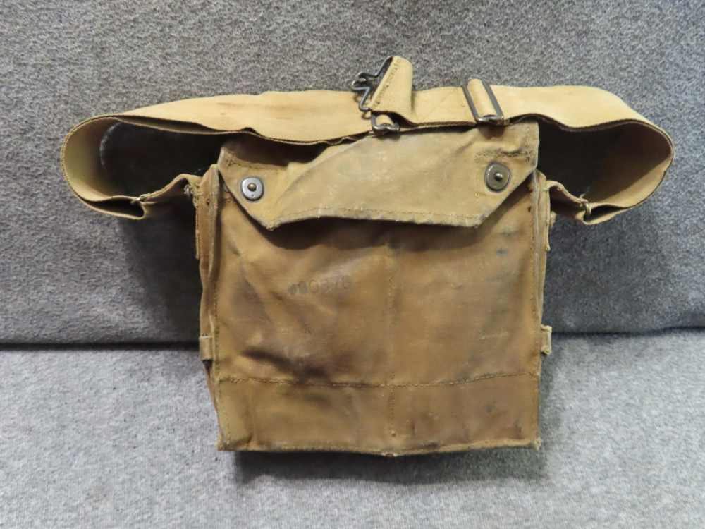 WWI US ARMY GAS MASK WITH CARRIER THAT HAS NAME AND UNIT ON THE FRONT-img-9