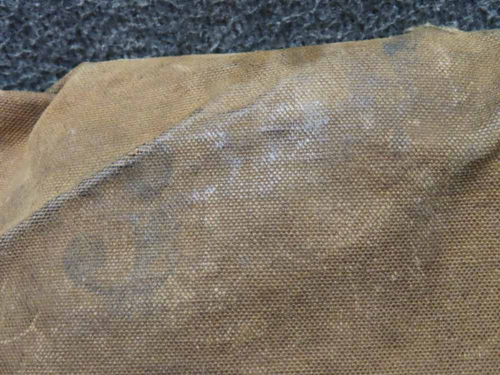WWI US ARMY GAS MASK WITH CARRIER THAT HAS NAME AND UNIT ON THE FRONT-img-13
