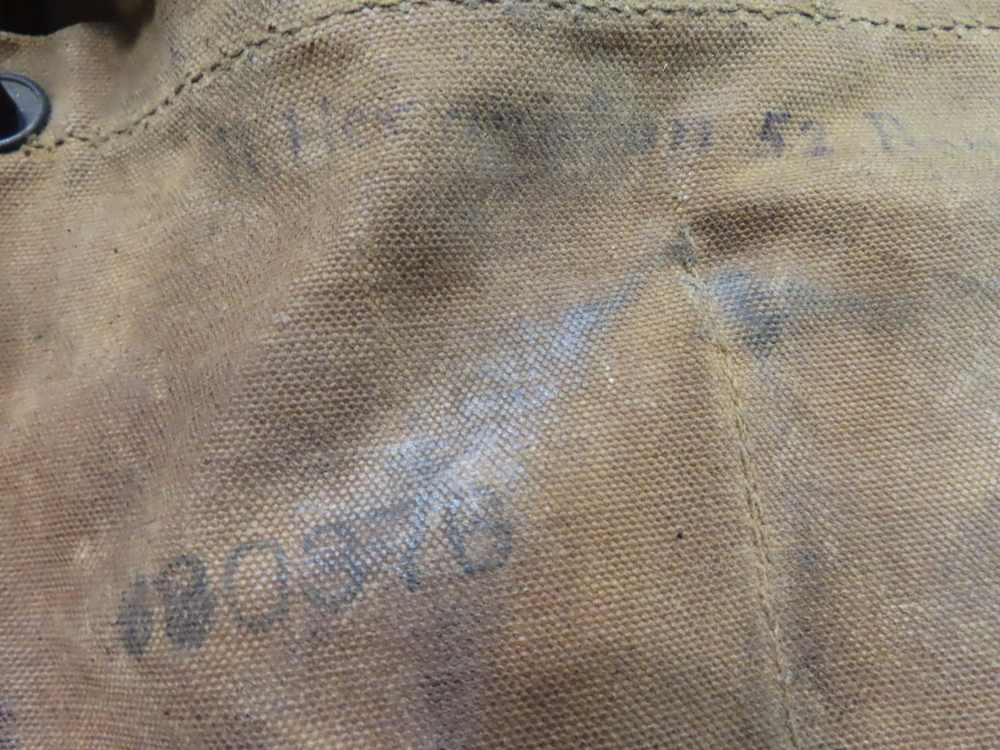 WWI US ARMY GAS MASK WITH CARRIER THAT HAS NAME AND UNIT ON THE FRONT-img-1