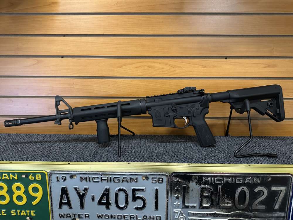 Springfield Saint AR-15 16" 5.56 NATO -img-0