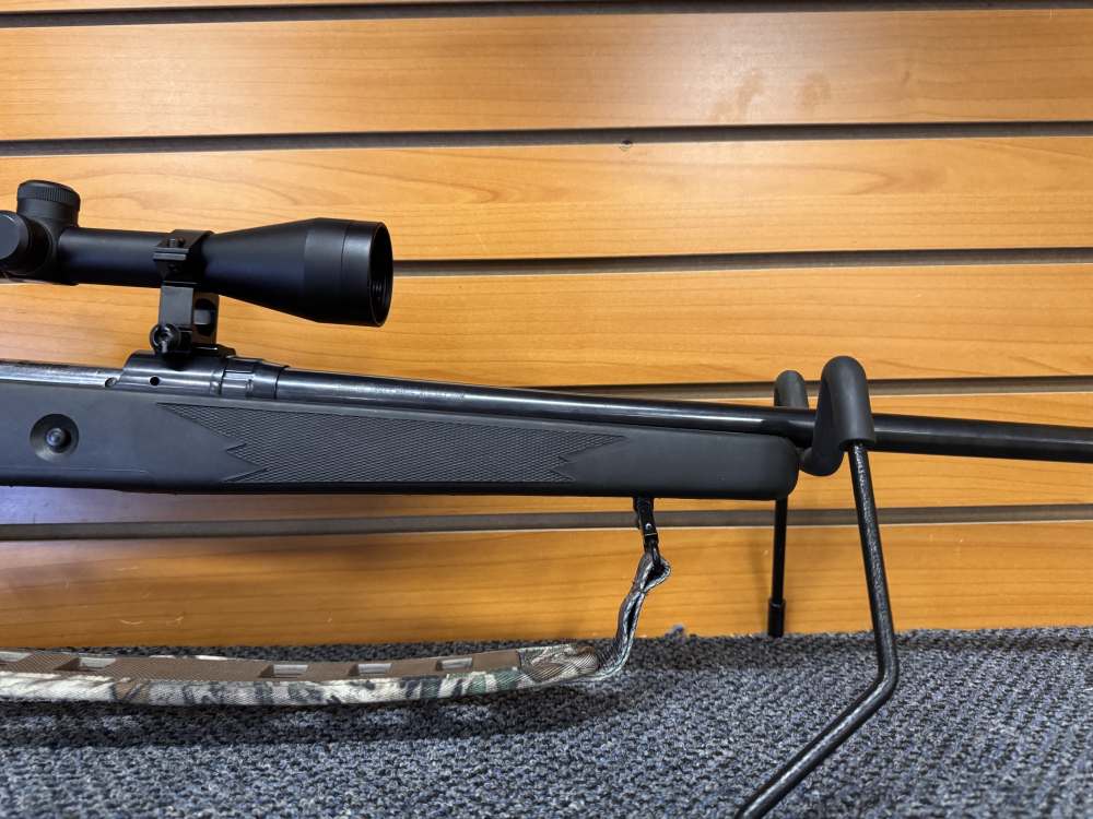 Savage 111 7mm Rem Mag w/ 3 Rd Mag & Scope-img-6