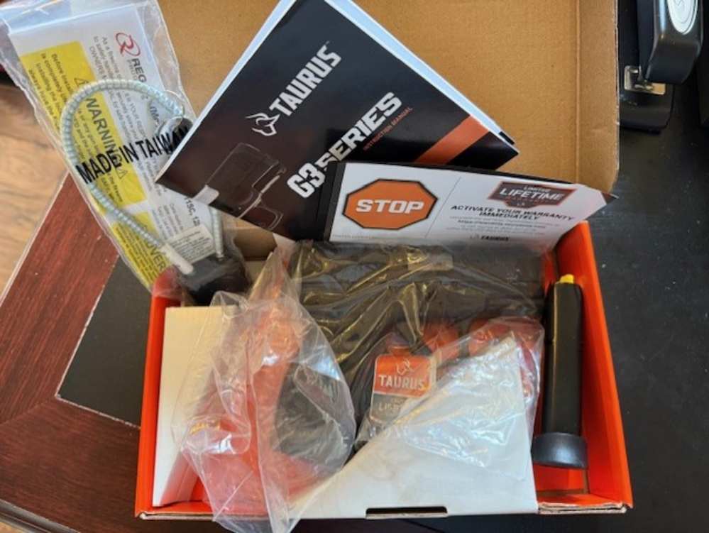 TAURUS G3C 9MM 12-SHOT 3.26" MATTE BLACK POLYMER 2 Magazines NEW-img-1