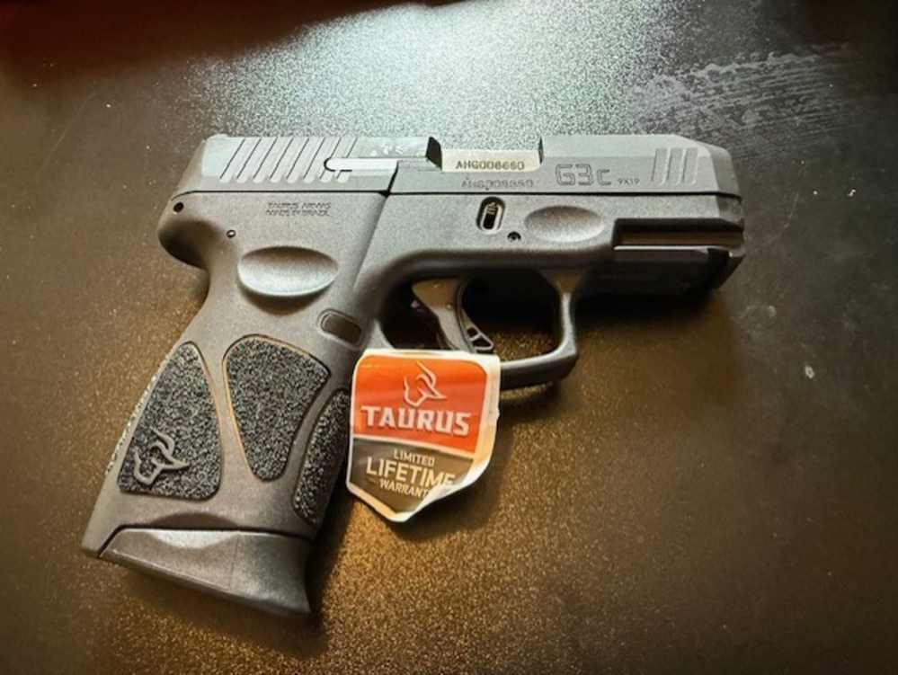 TAURUS G3C 9MM 12-SHOT 3.26" MATTE BLACK POLYMER 2 Magazines NEW-img-2