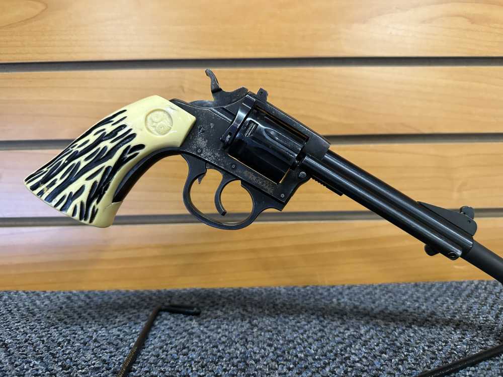 Iver Johnson 50A Sidewinder .22 Mag 8-Shot Revolver-img-2