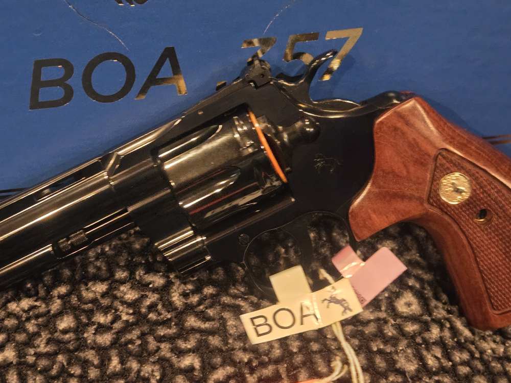 COLT Model BOA Revolver 357MAG 6" Deluxe 357 Presentation Box 1 of 1200-img-2