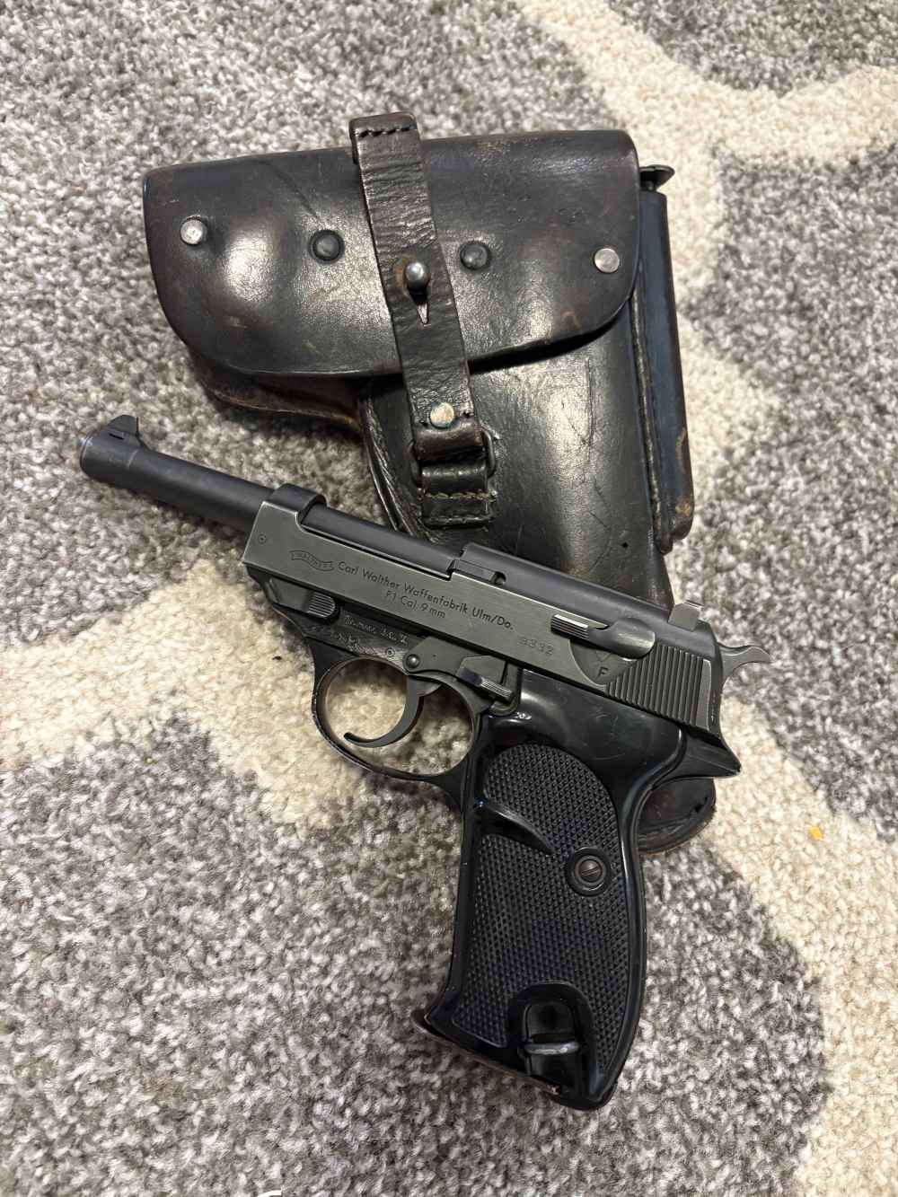 Walther P1 9mm 5" Blued Service Pistol w/ service holster & 2nd Mag -img-0