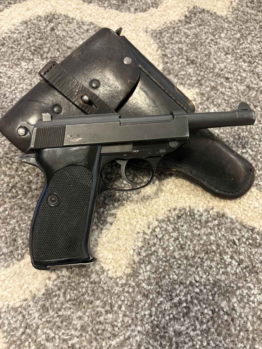 Walther P1 9mm 5" Blued Service Pistol w/ service holster & 2nd Mag -img-7