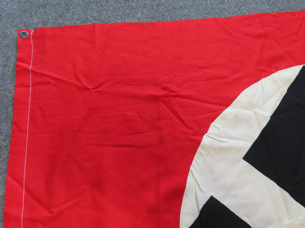 WWII GERMAN VEHICLE FLAG WITH GROMMETS IN ALL 4 CORNERS-img-1