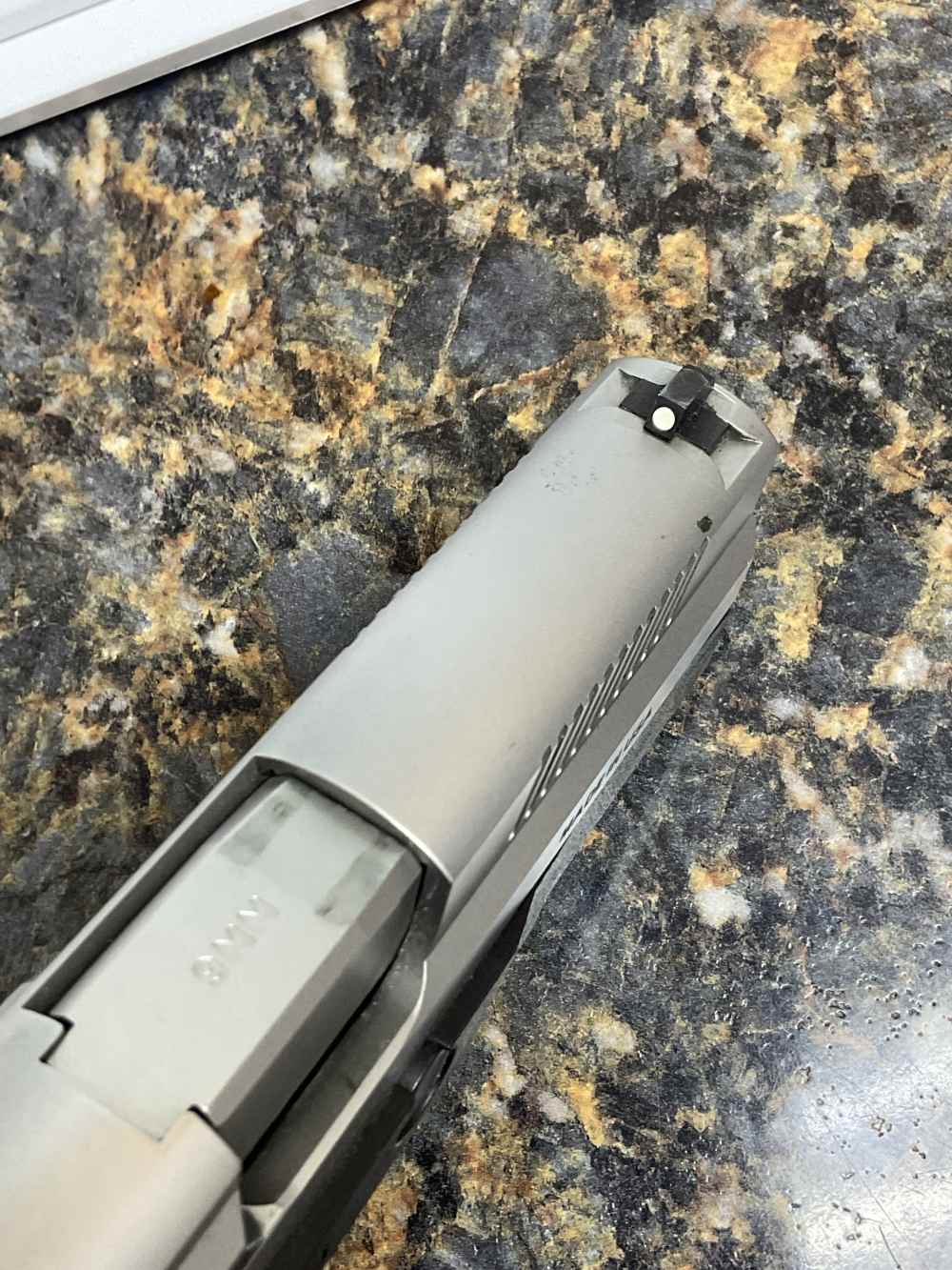 FNH USA FNP-9 With One mag (100492)-img-8