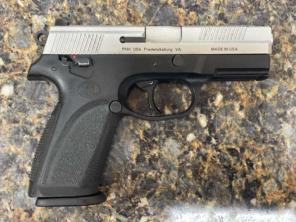 FNH USA FNP-9 With One mag (100492)-img-3