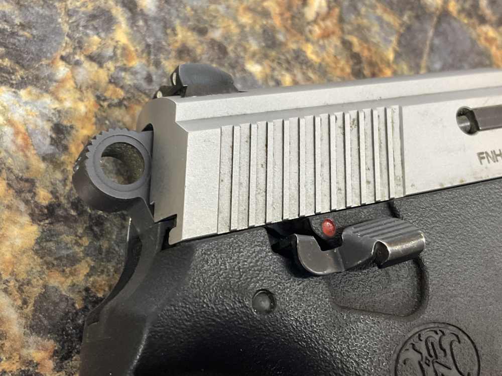 FNH USA FNP-9 With One mag (100492)-img-4