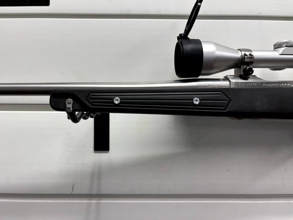 Ruger M77 Mark II with Bushnell Scope 3-9 High Contrast-img-12
