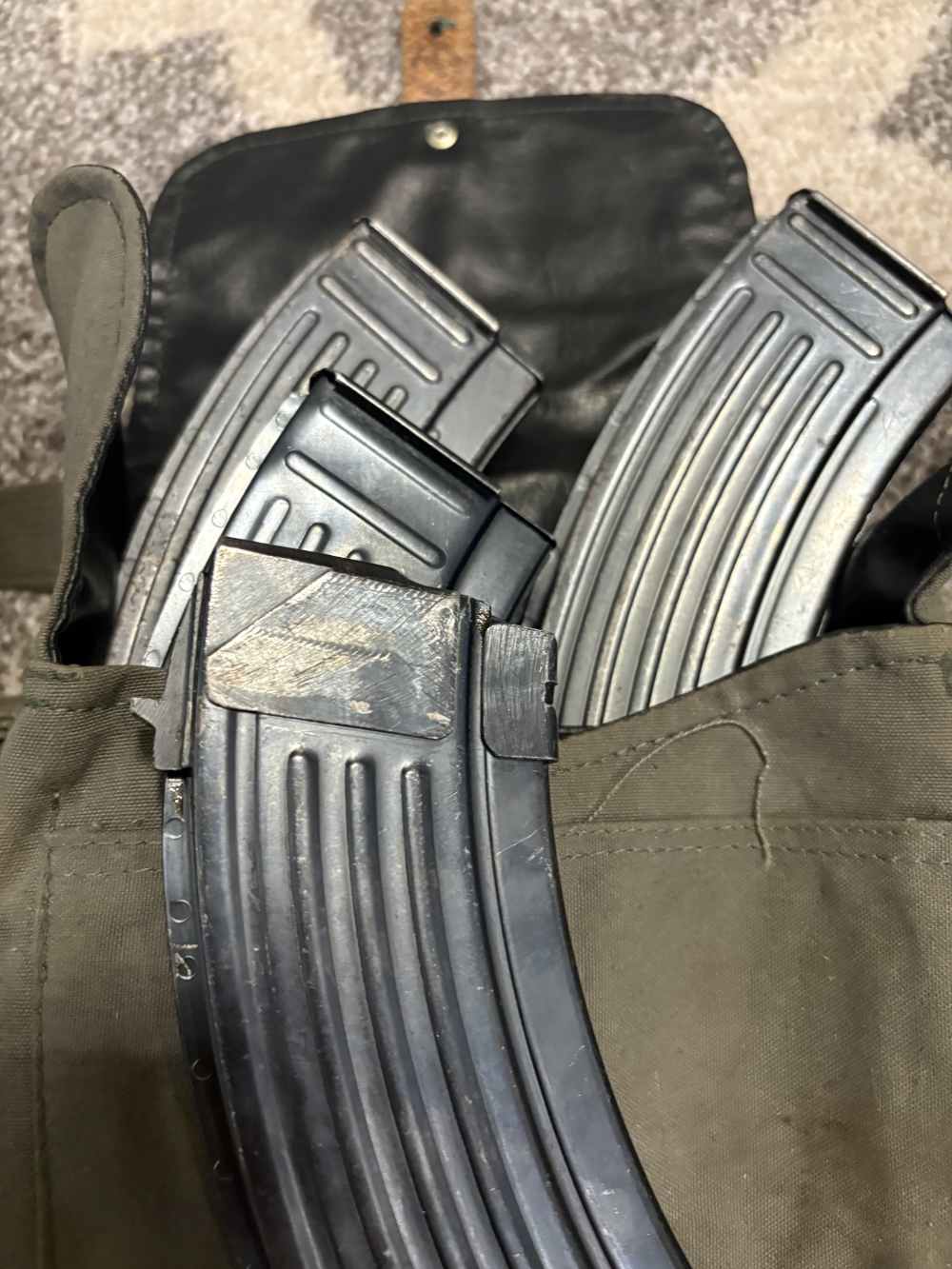 8x lot of Yugoslavian AK-47 Military Surplus mags w/ pouches 7.62x39-img-1