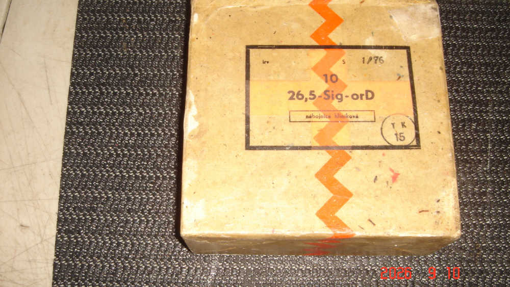 CZECH  26.5MM ORANGE SIGNAL SMOKE,, 10 COUNT SEALED-img-1