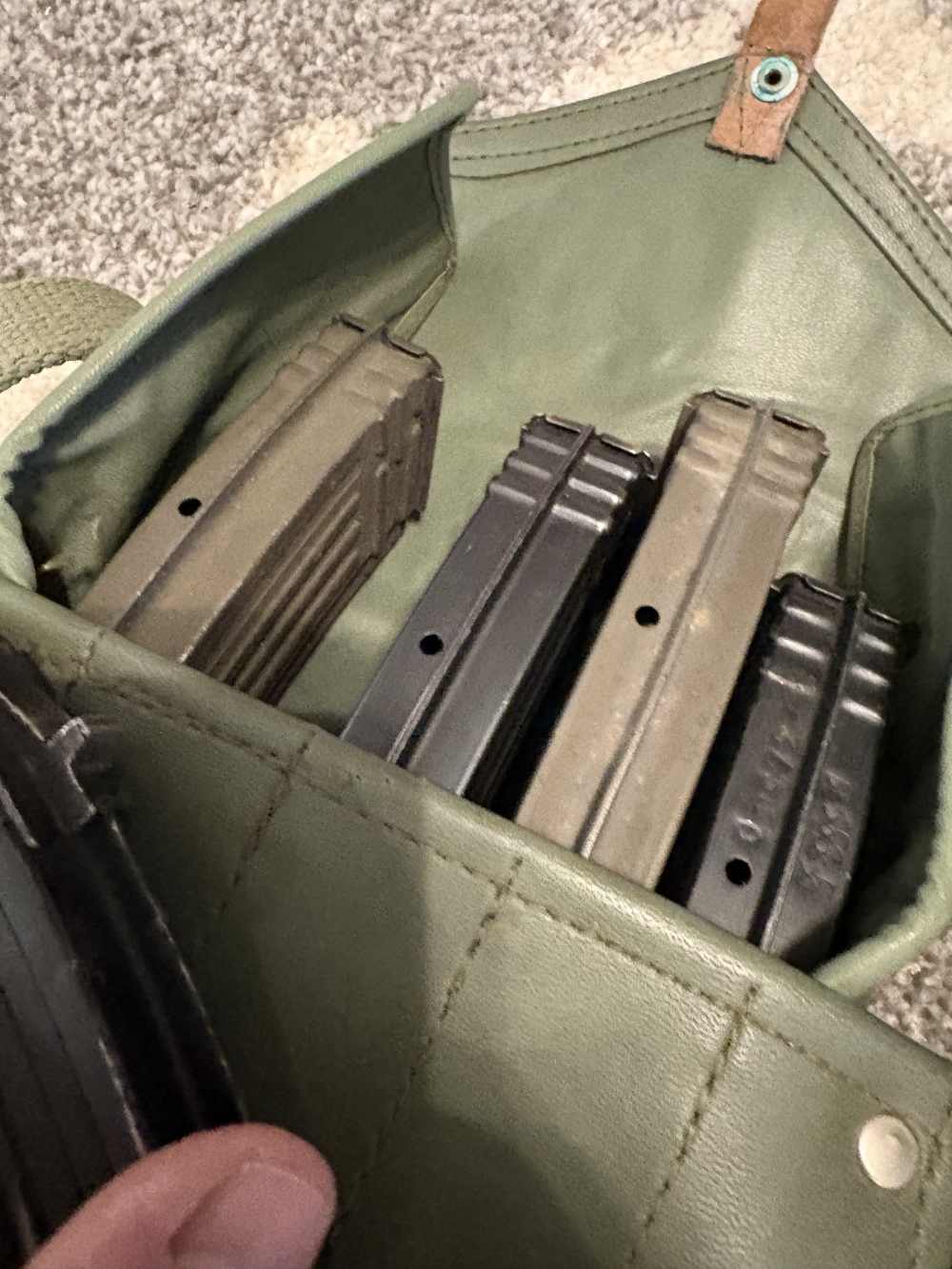 10x lot of Ak-47 30rd surplus mags w/ Hungarian pouches random countries-img-4
