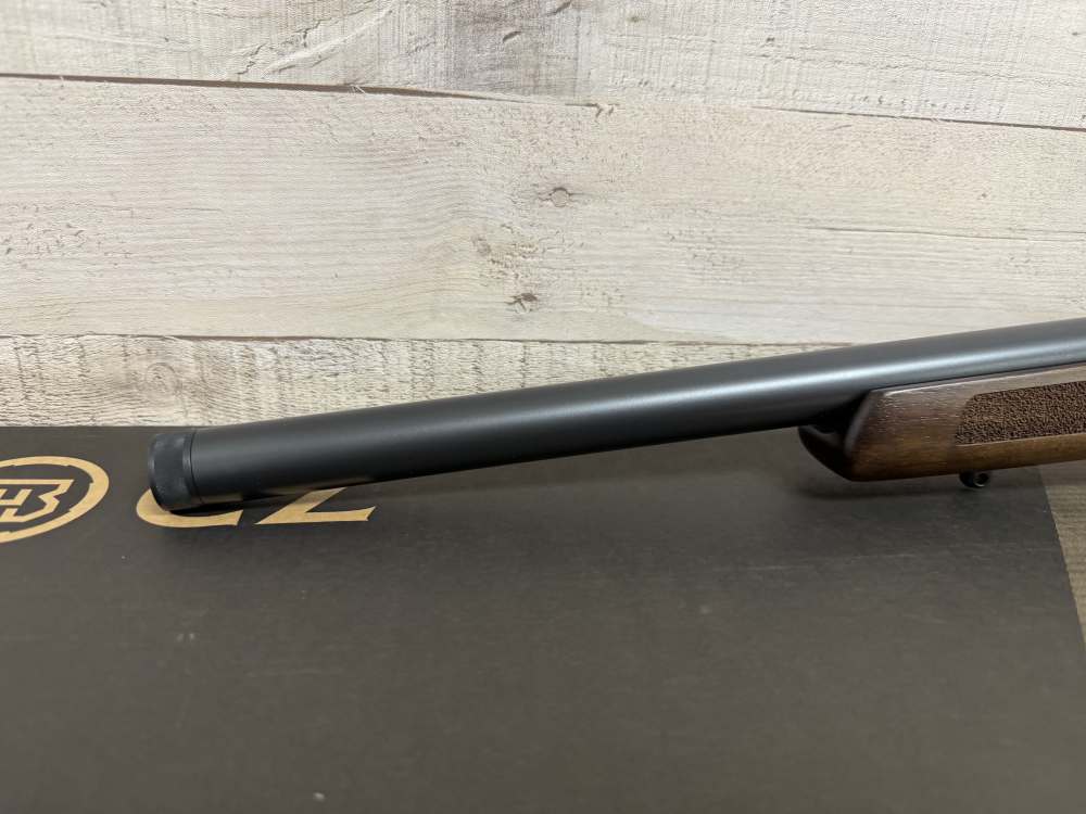 CZ 457 VARMINT 17 HMR 20.5" THREADED BARREL RARE BRAND NEW 02408-img-12