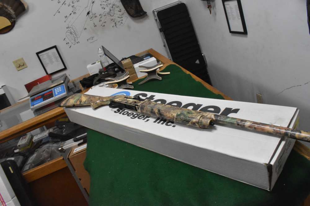 Stoeger M2000 12ga-img-1