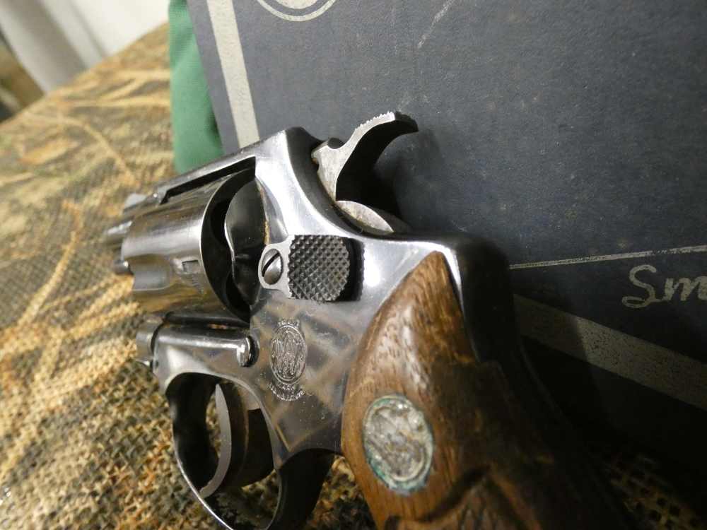 Smith & Wesson Model 36 38 spcl w/orignal box and cleaning kit-img-4