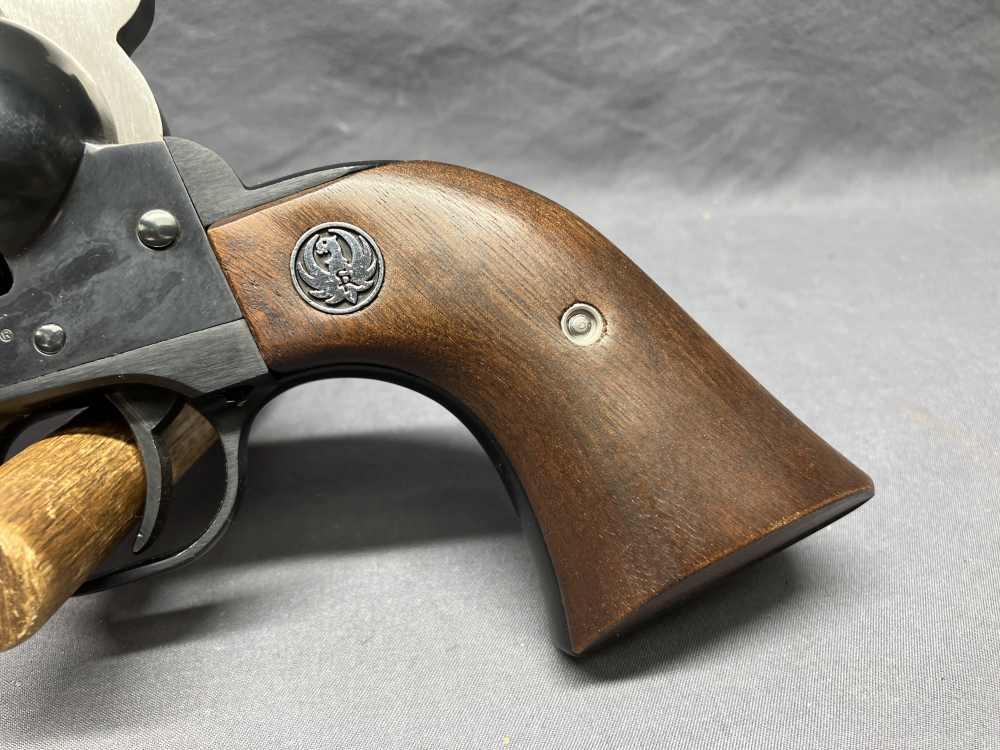 Ruger New Model Blackhawk - .357 Mag w/ Extra 9mm Cylinder - 6.5" Barrel-img-5